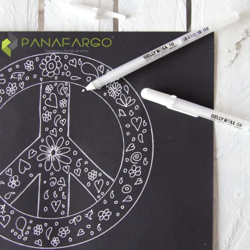 Papeleria< Lapicero gelly roll blanco de la marca Sakura - Panafargo