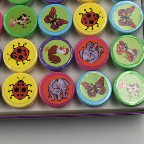 Útiles Y Kits Escolares< Sellos infantiles - Variados